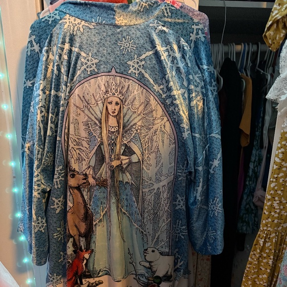 Black Milk Tops - Black Milk Winter Queen Robe size L